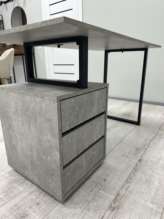 Манікюрний стіл / стіл для манікюру