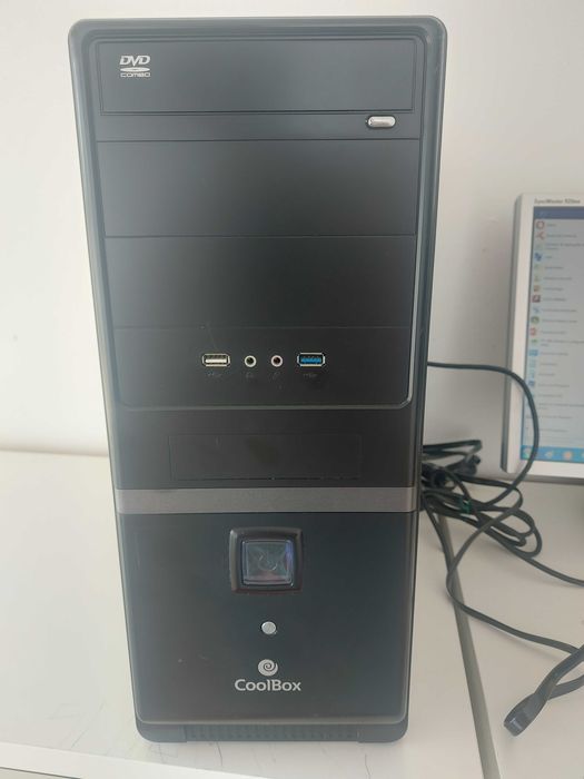 Computador Coolbox, mais monitor Sansung