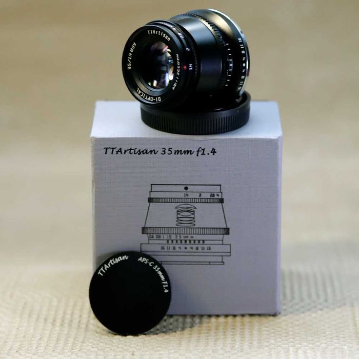 TTartisan 1.4/35 35 mm F1.4 Świetny niemal nowy Idealny canon M EF-M