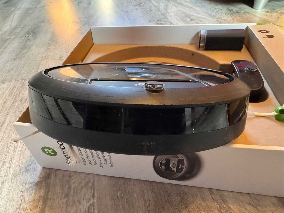 Robot odkurzający iRobot Roomba i7