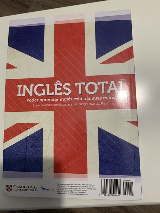 Livro escolar Inglês Total c/CD