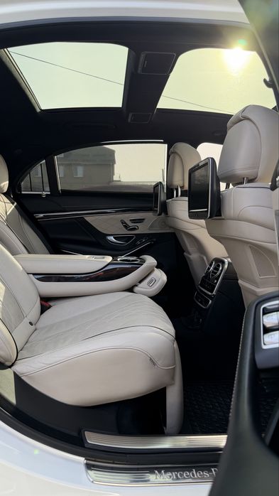 Офіційний Mercedes-Benz W222 S500 LONG 4Matic 2013 р V8 4,7 7G-Tronic