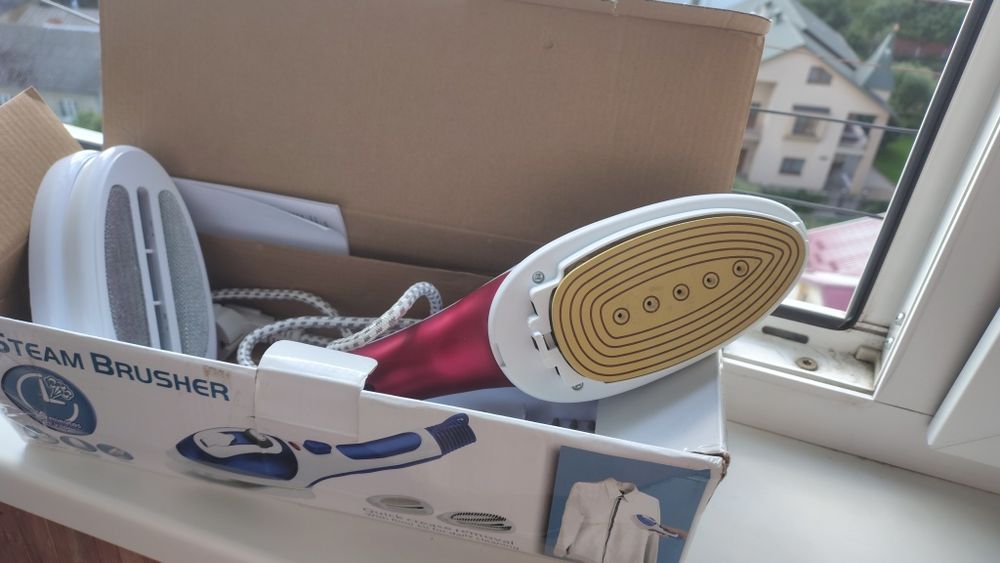 Відпарювач дорожній, парова праска