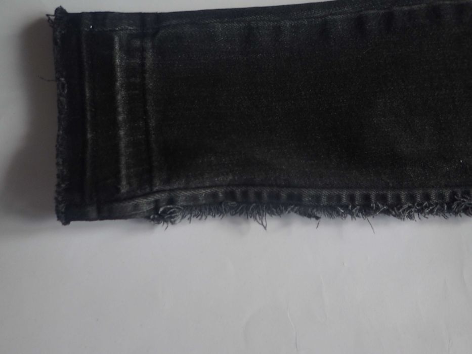 Jeansy Only Carmen Regular Skinny 29/34 strzępienia