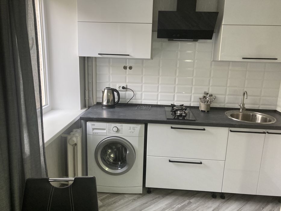 1-к квартира ЛЮКС подобово,центр-площа Перемоги,вокзали,Смарт ТВ,док’