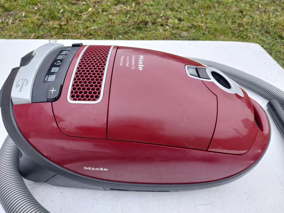 Odkurzacz miele c3 score red