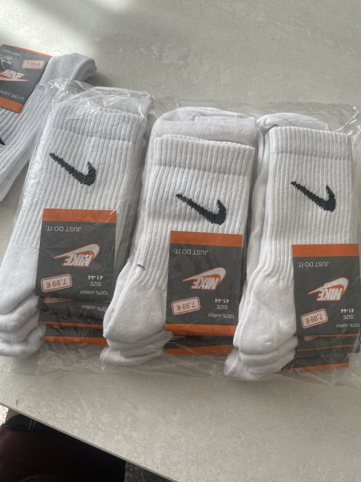 Набір білих шкарпеток Nike (41-44)