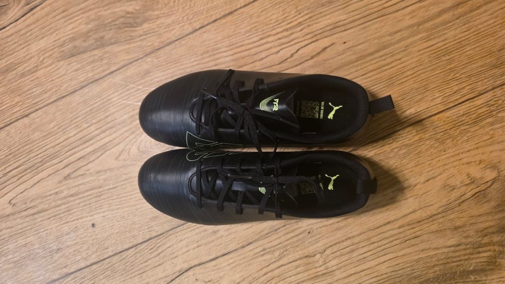 Na sprzedaż korki Puma Future rozmiar 38.5,