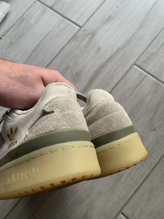 Adidas forum 42 кросівки