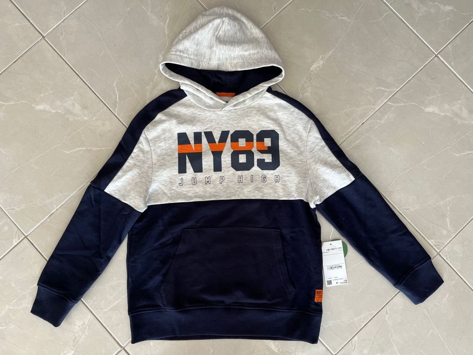 Camisola com capuz 11-12anos NOVO