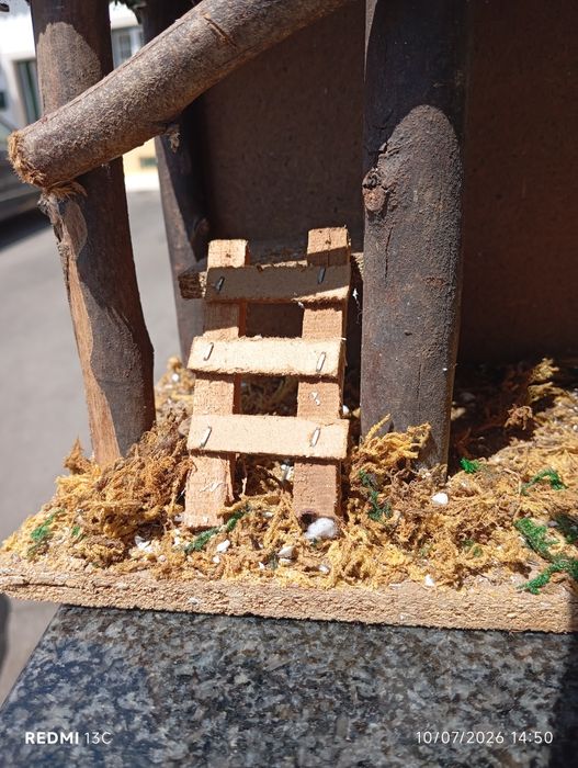 Cabana para presépio madeira
