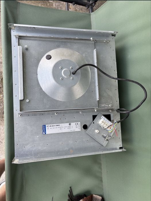Прямокутний канальний вентилятор Systemair KT 40-20-4