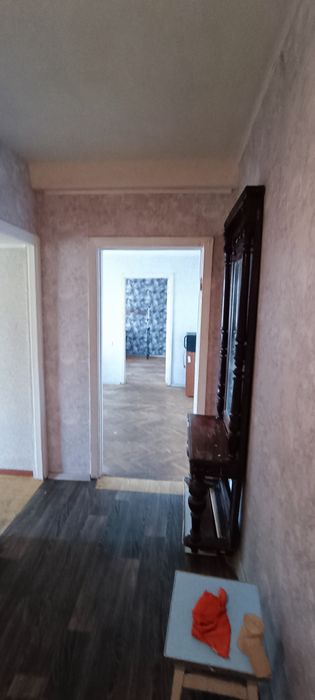 Воскресенський проспект 15(Перова), авторинок,  ТЦ "Квадрат"