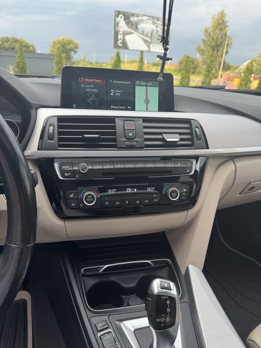 BMW F30 330e  m-paket Hybrid 2016 europa