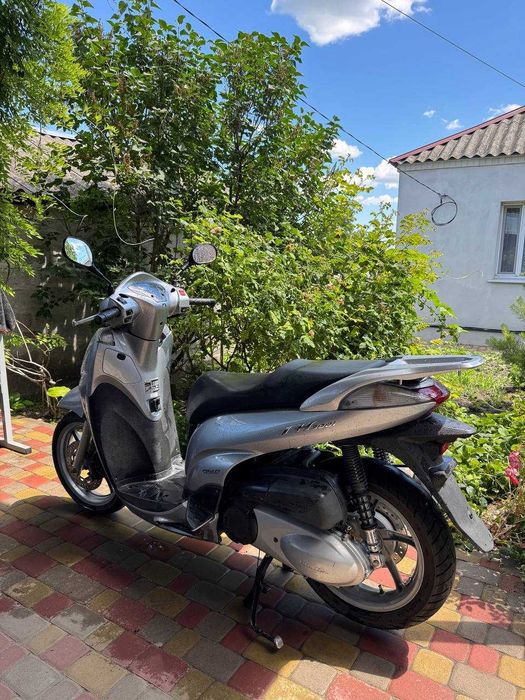 Скутер Honda sh300i