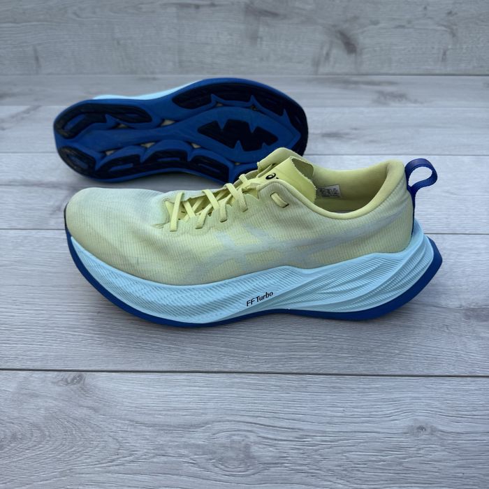 Кросівки Asics Superblast Peach Whisper Green 1013A127 46 р 29 см
