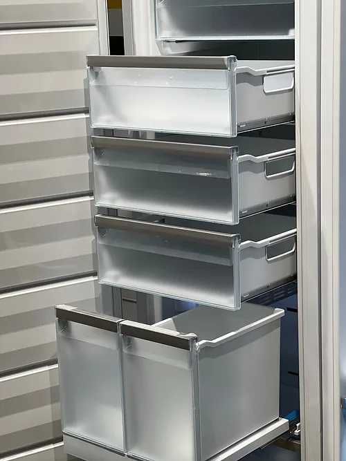 MAX Side by side MIele морозильна  FNS 7794 E та холодильник K 7773 D.