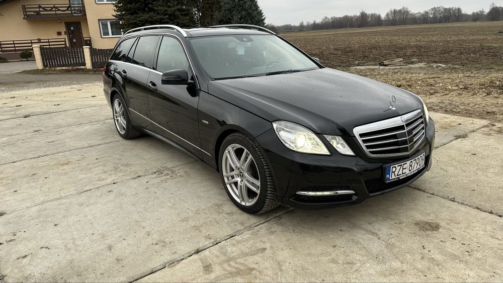 Mercedes E350CDI Avantgarde bogate wyposażenie
