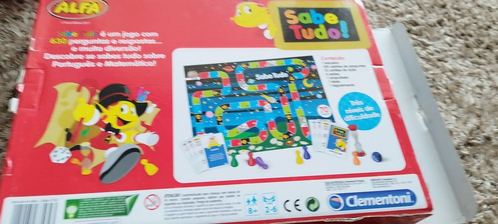 Jogo de tabuleiro Alfa Sabe Tudo