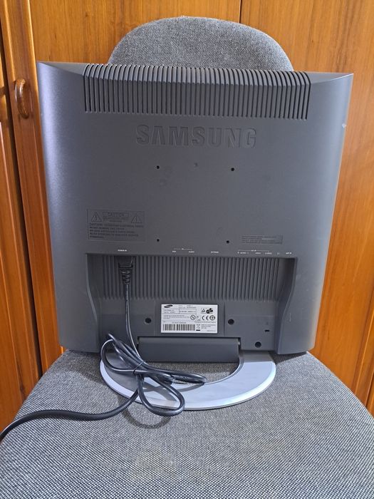 Televisores a funcionar bem64168938657027124