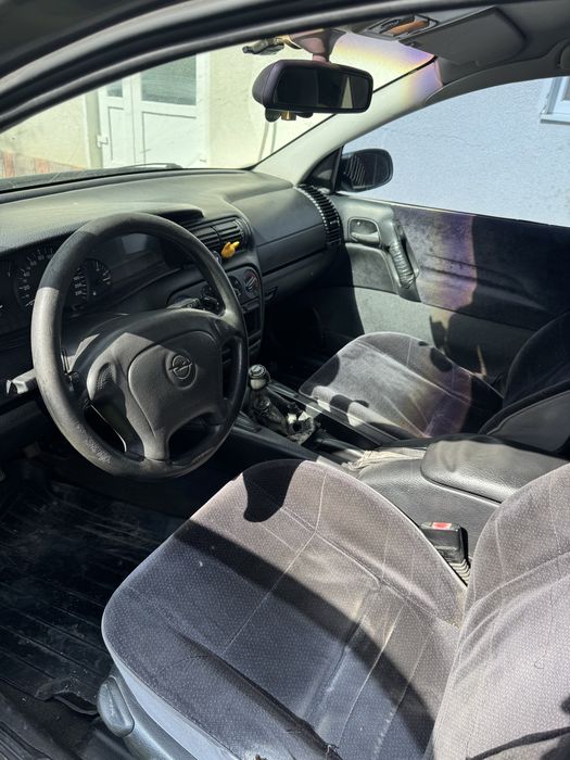 Opel omega універсал