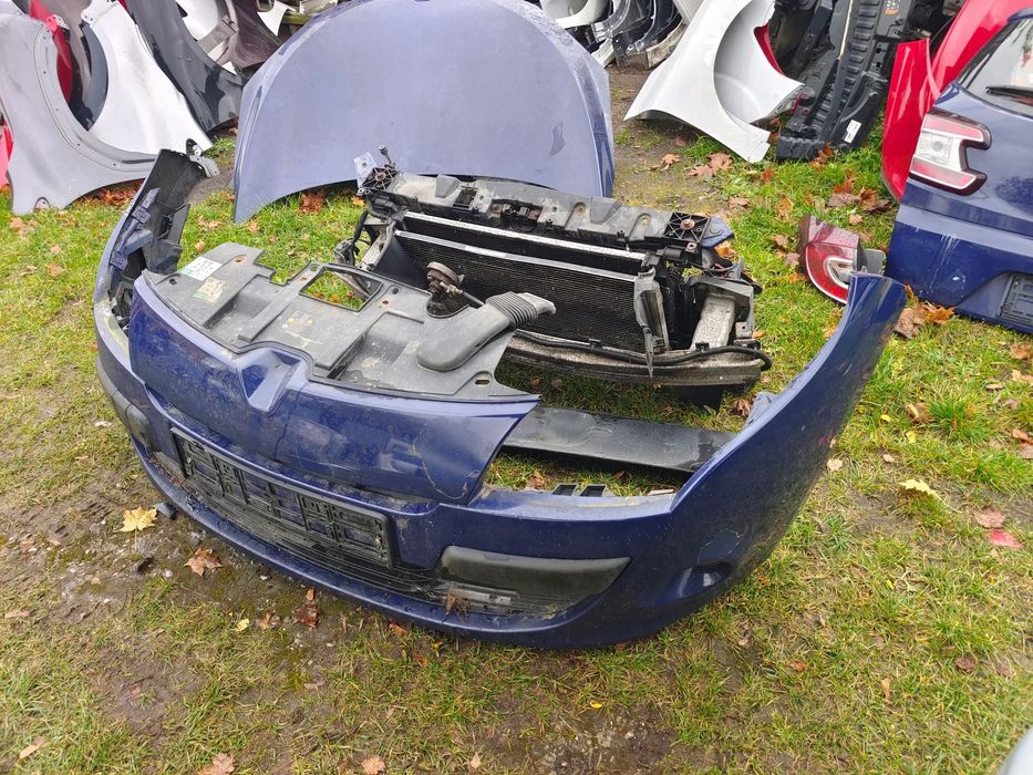 RENAULT MEGANE III pas przedni wzmocnienie chłodnica benzyna