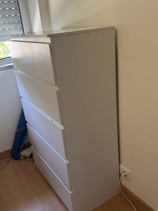 Cómoda para quarto 5 gavetas