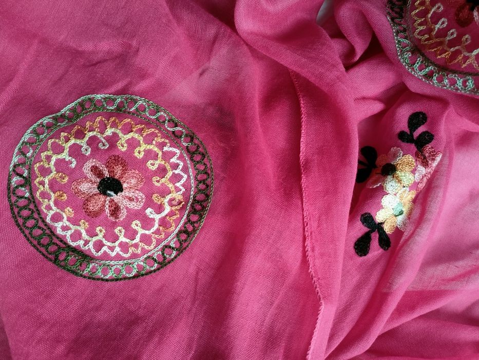 Szal haftowany chusta pareo 100% len, rozmiar 180*93