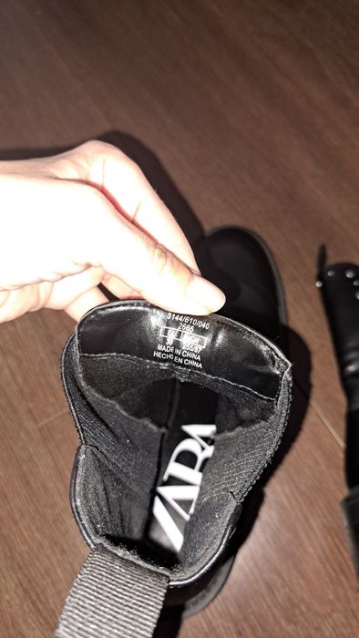Zara buty, sztyblety z ćwiekami 39