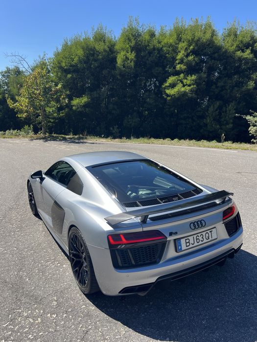 Audi r8 v10 plus