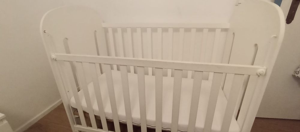 Cama de criança está em muito bom estado