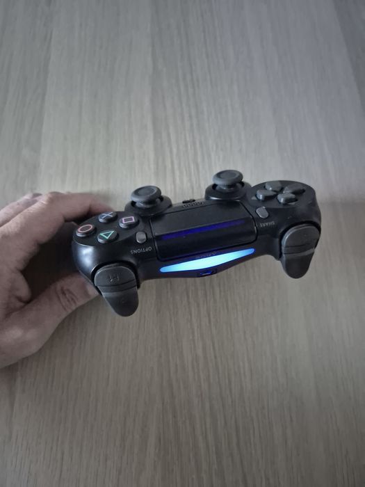 Comando PS4 excelente estado