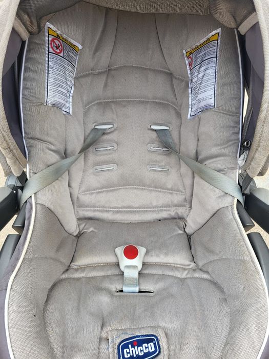 Carrinho de bebe trio da chicco