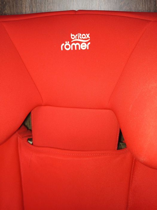 Дитяче автокрісло