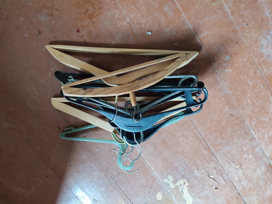 Плечіки,тремпеля