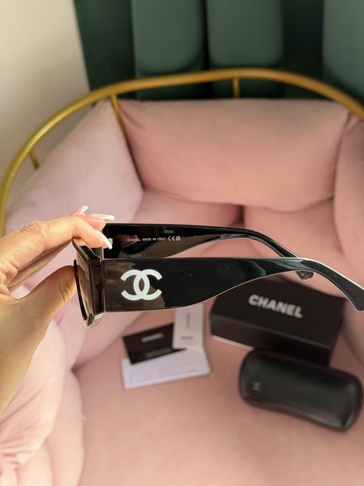 Okulary przeciwsłoneczne Chanel czarne