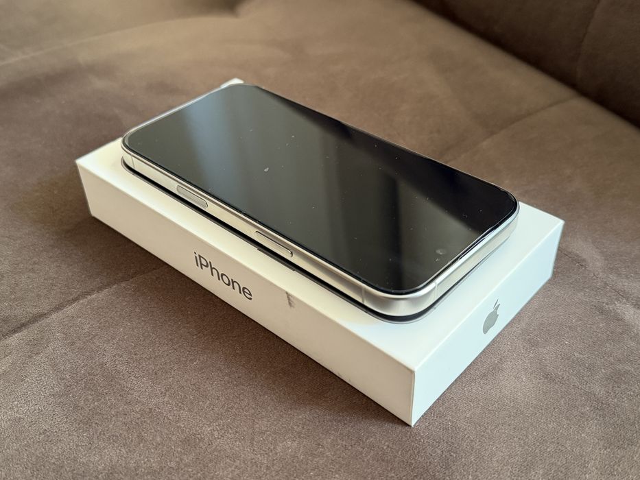 Apple iPhone 16 Pro 256GB White Titanium *jak nowy* etui Komplet! Media Expert!