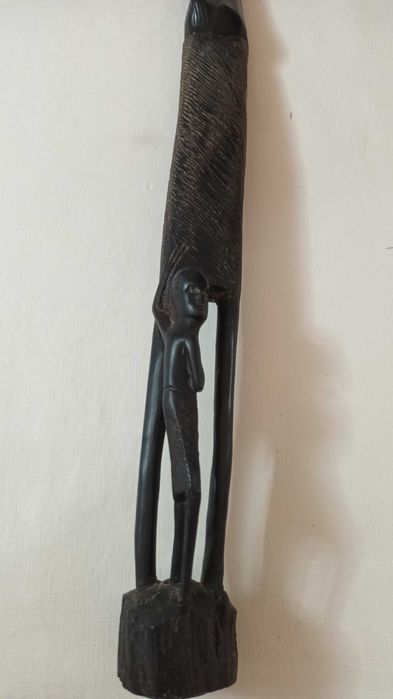 1 estatueta  com 2 imagens