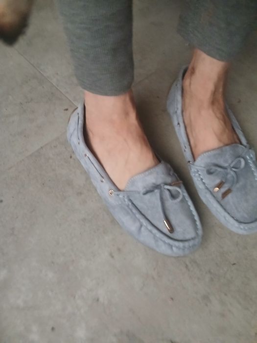 Mokasyny zamszowe błękitne z kokardą r.37 bdb