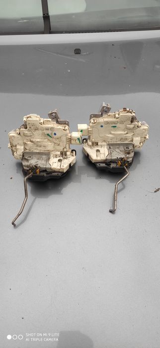 Audi A3 8P A4 B6 A6 C6 zamek  drzwi lewy/prawy tył.Cena za jedną szt.