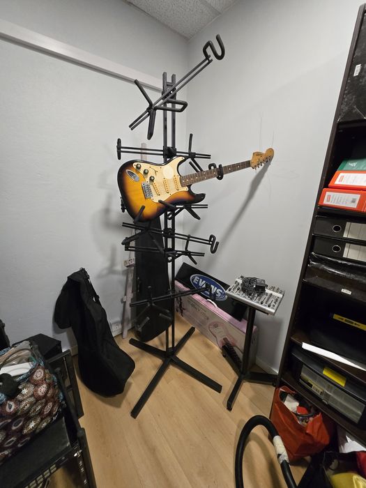 Suporte vertical quik lok para 7 guitarras
