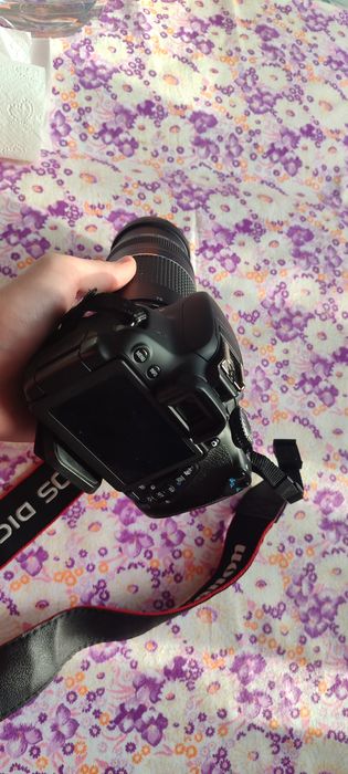 Торг Canon 650D, EF-S 18-55mm f/3.5-5.6 IS Macro