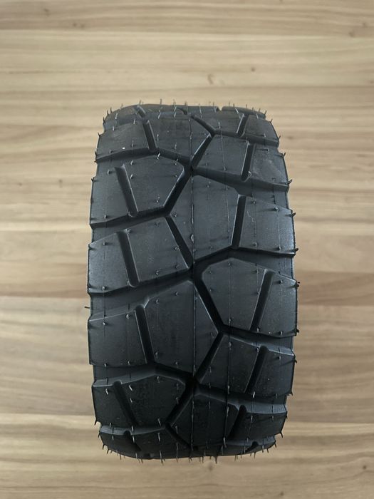 Pneu Tubeless 9x3.0-5.5
