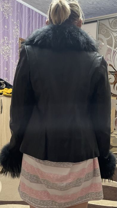 Шкіряна курточка