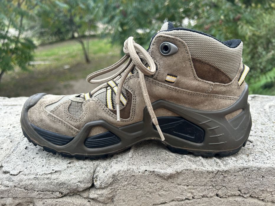 Lowa Bora GTX ботинки / берцы