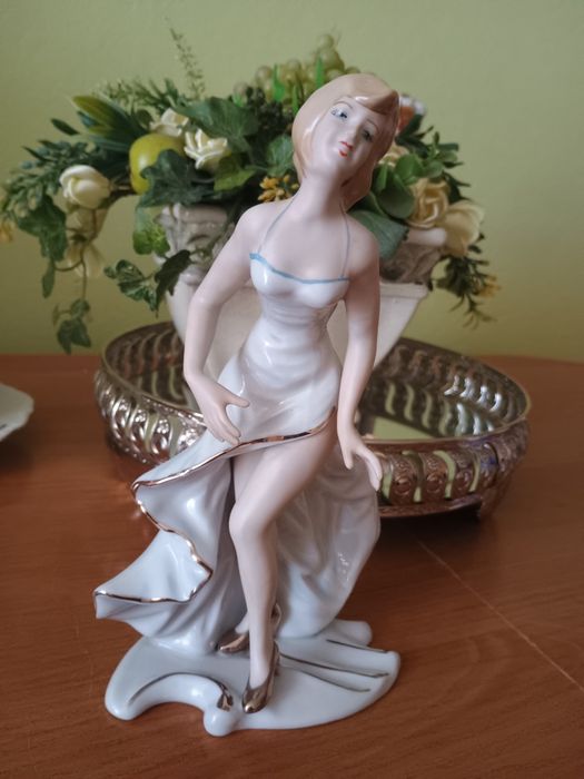 Figurka porcelanowa kolekcjonerska