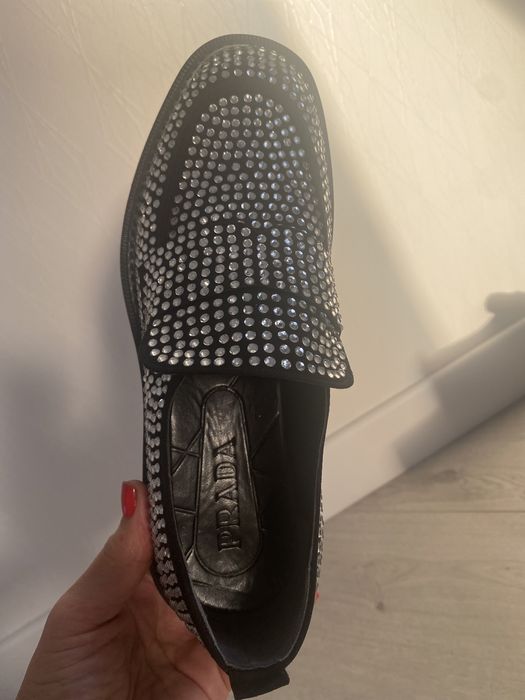 Шкіряні лофери зі стразами PRADA