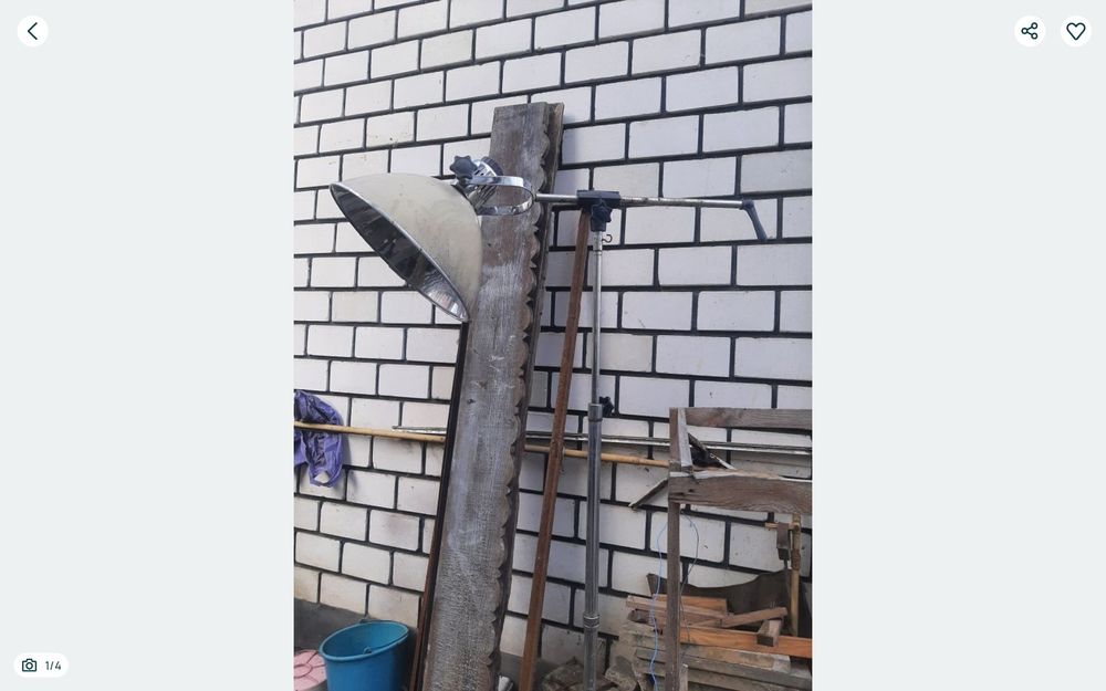 Лампа хірургічна, операційна з безперебійним живленням.