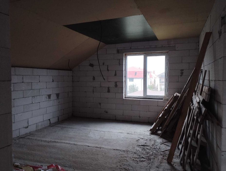 Продаю будинок на Таращанському масиві