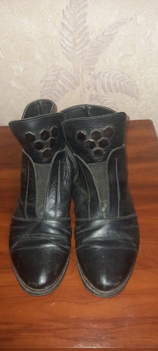Продам женские сапоги высокие